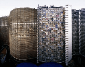 Andreas Gursky, Copan, 2002, Chromogenic print © Courtesy: Monika Sprüth Galerie, Köln/VG Bild-Kunst, Bonn, c/o Pictoright Amsterdam 2019