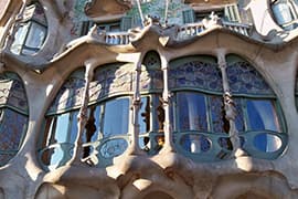 Antoni Gaudi, Casa Mil&agrave;, Barcelona. Foto: G&uuml;ldem &Uuml;st&uuml;n, 2011 (via Flickr)