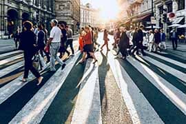 Welke kant ga je op? Beeld via Unsplash